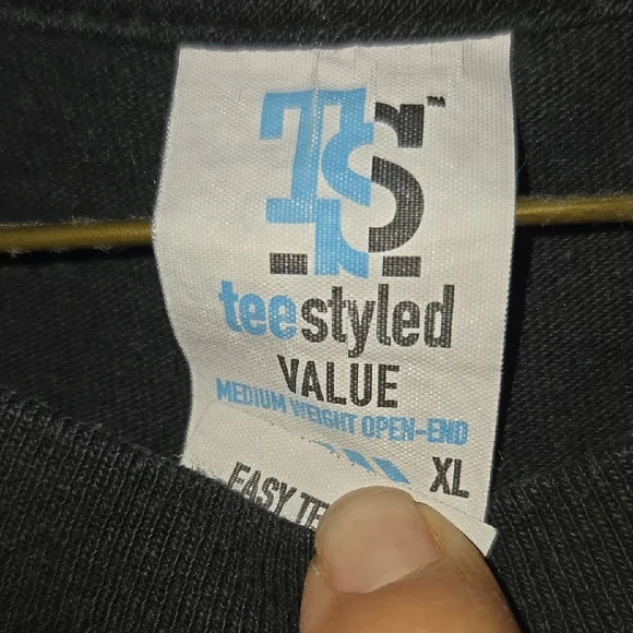 Selena & Tupac Black Graphic Tee - Picture 3 of 5